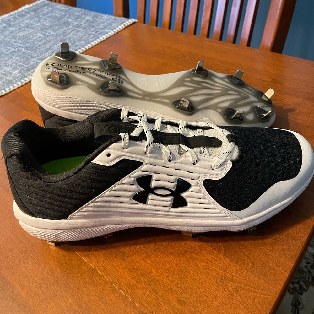 Men’s Under Armour Baseball Cleats